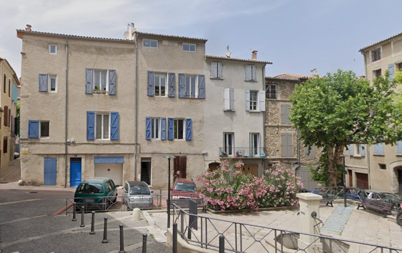 PLACE DES ORMEAUX à Manosque — visuel 1 sur 1