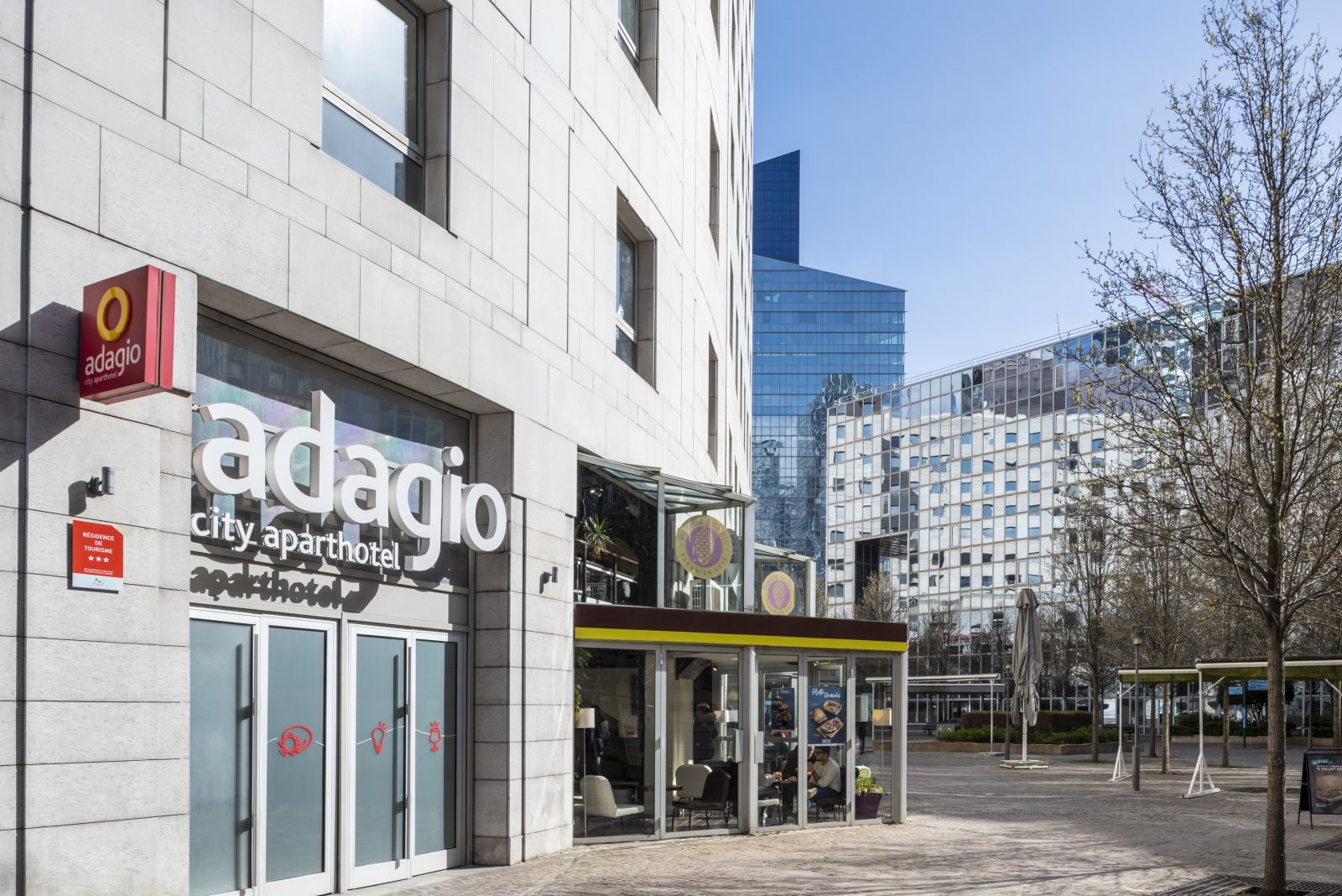 Programme neuf Adagio La Défense Esplanade à Puteaux — visuel 1 sur 1